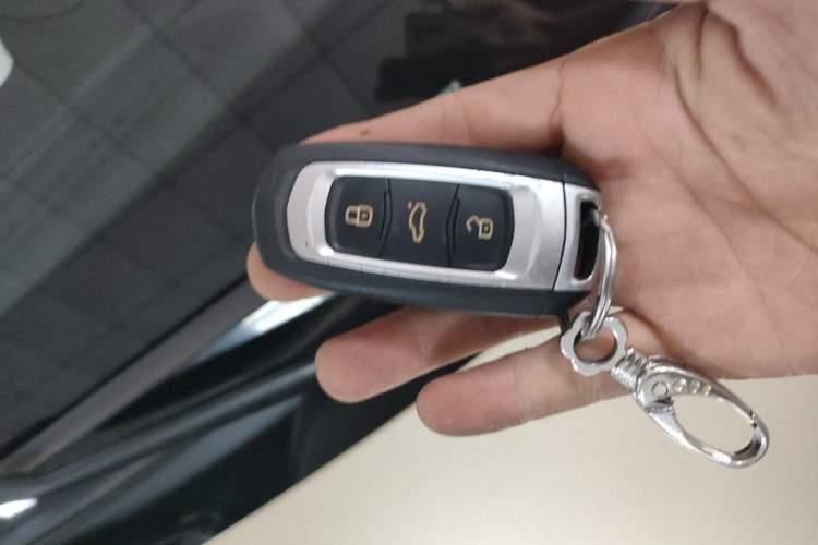 Used Geely Auto Emgrand GL 2017 1.8L DCT Elite Model Vehicle Key