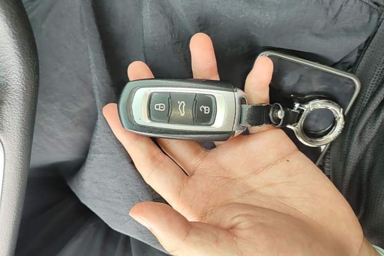 Used Geely Auto Emgrand GL 2017 1.3T DCT Elite Model Vehicle Key