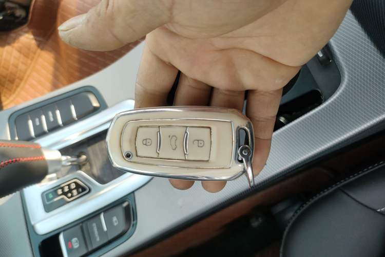 Used Geely Auto Emgrand GL 2017 1.8L DCT Elite Model Vehicle Key