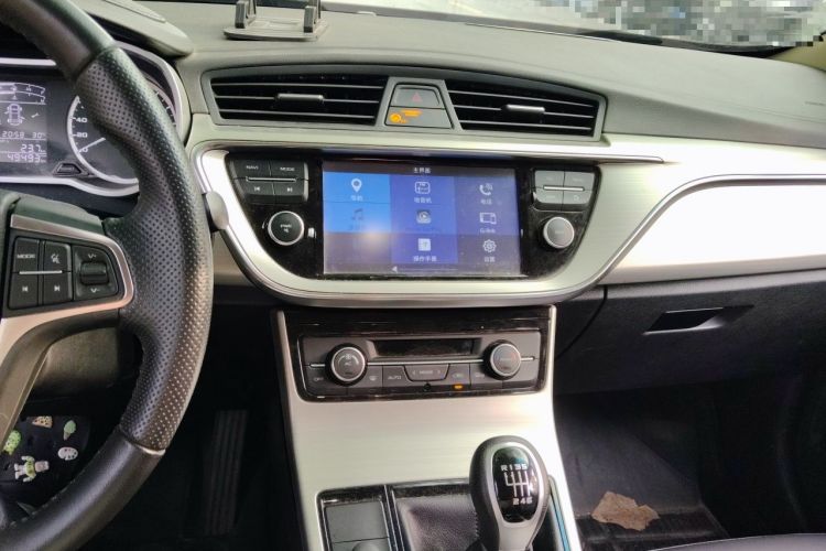 Used Geely Auto Emgrand GL 2017 1.3T Manual Elite Model Audio And AC Panel