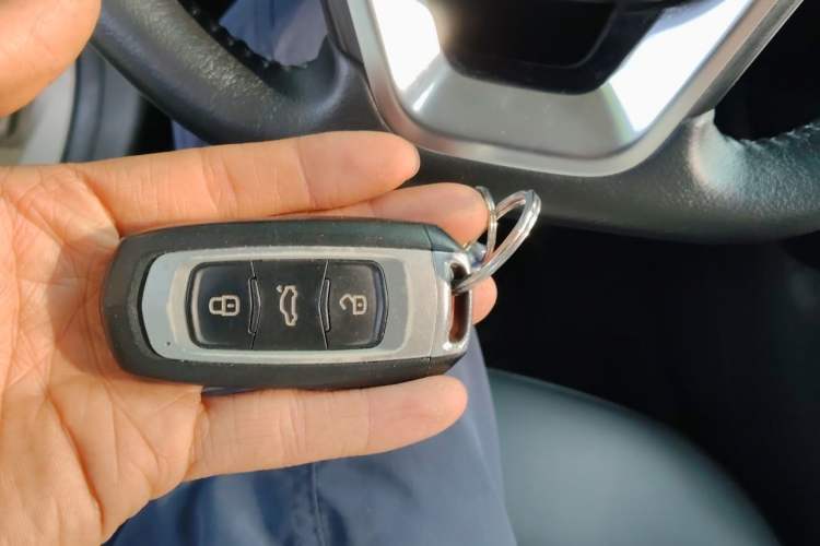 Used Geely Auto Emgrand GL 2017 1.3T Manual Elite Model Vehicle Key