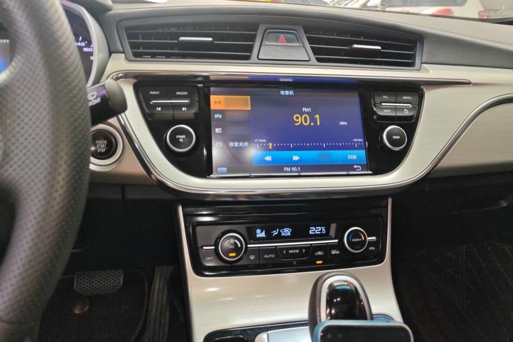 Used Geely Auto Emgrand GL 2017 1.8L DCT Elite Model Audio And AC Panel