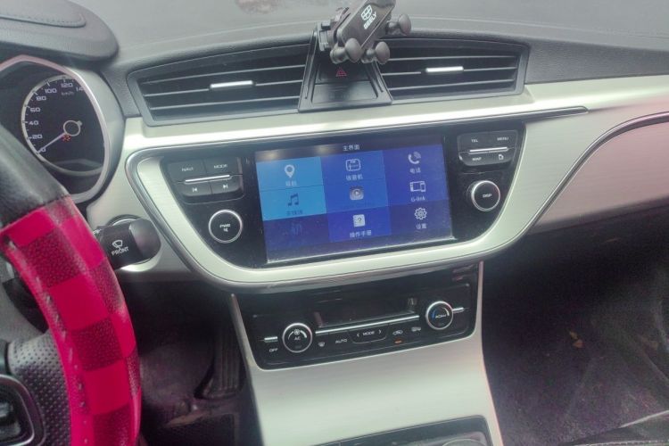 Used Geely Auto Emgrand GL 2017 1.8L Manual Elite Model Audio And AC Panel