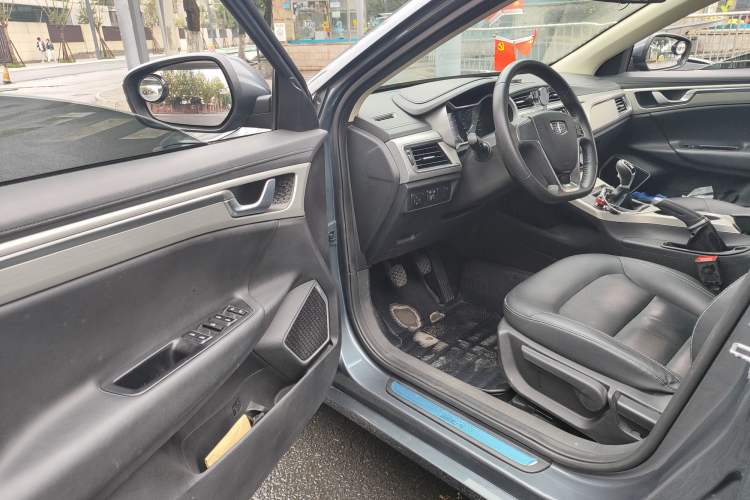 Used Geely Auto Emgrand GL 2017 1.3T Manual Elite Model Driver Seat
