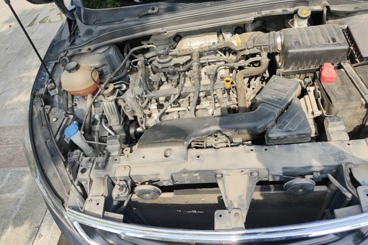 Used Geely Auto Emgrand GL 2017 1.3T DCT Luxury Model Engine Bay Right