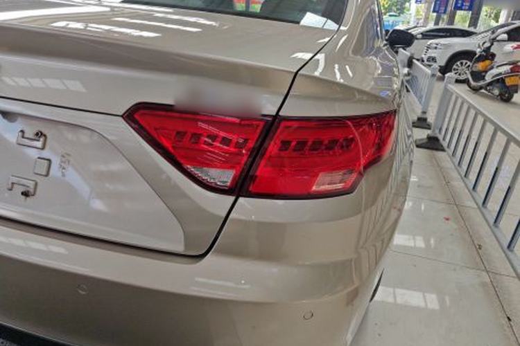 Used Geely Auto Emgrand GL 2017 1.8L DCT Elite Model Exterior 3
