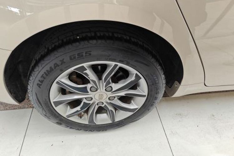 Used Geely Auto Emgrand GL 2017 1.8L DCT Elite Model Exterior 4