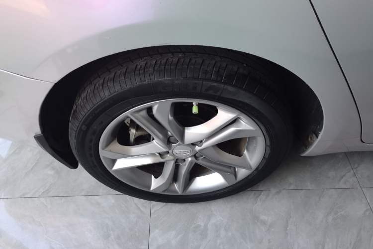 Used Geely Auto Emgrand GL 2017 1.3T DCT Luxury Model Exterior 8