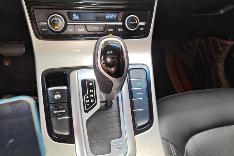 Used Geely Auto Emgrand GL 2017 1.8L DCT Elite Model Gear Lever