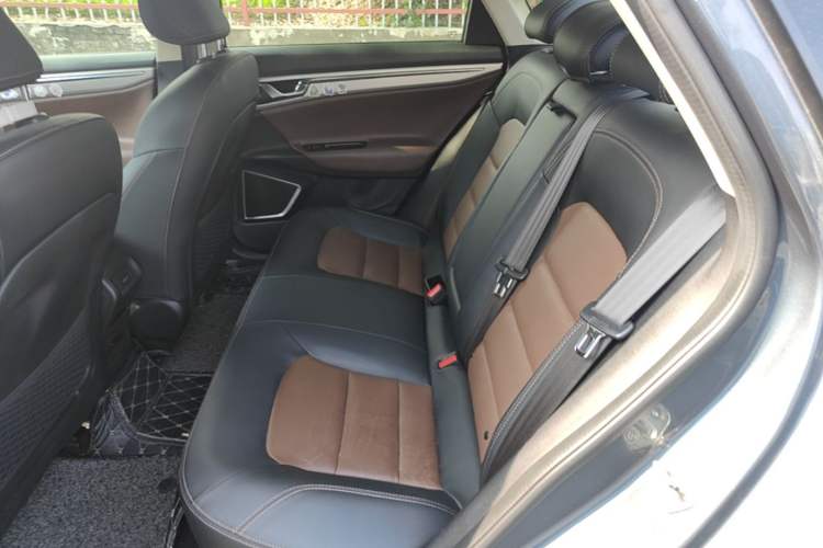 Used Geely Auto Emgrand GL 2017 1.3T DCT Luxury Model Left Rear Seat