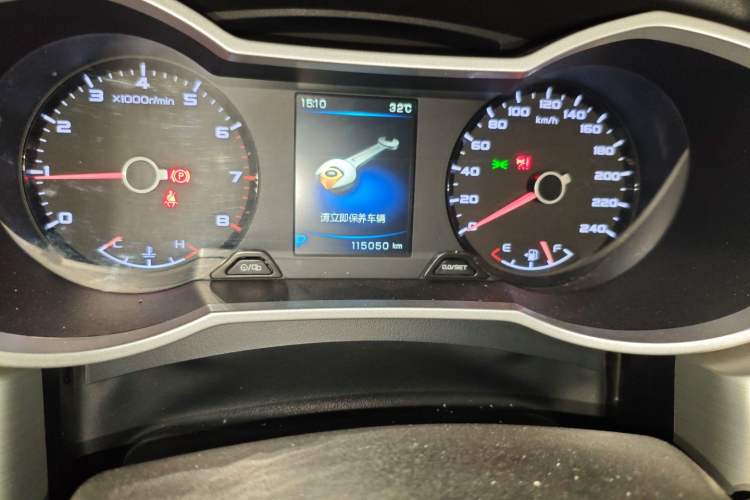 Used Geely Auto Emgrand GL 2017 1.3T DCT Luxury Model Odometer Close Up