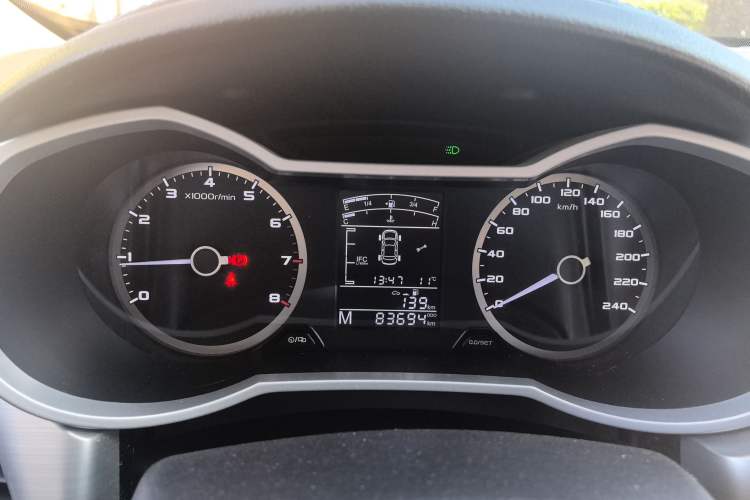 Used Geely Auto Emgrand GL 2017 1.8L Manual Elite Model Odometer Close Up