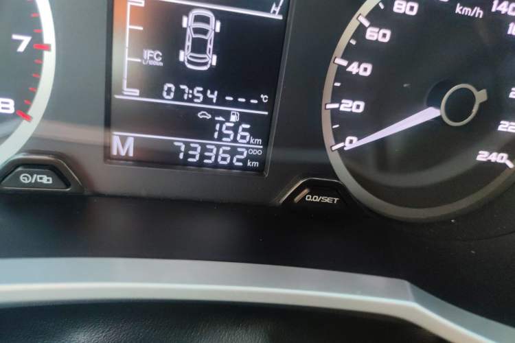 Used Geely Auto Emgrand GL 2017 1.8L Manual Elite Model Odometer Close Up