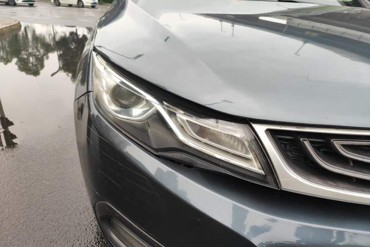 Used Geely Auto Emgrand GL 2017 1.3T Manual Elite Model Right Front Headlight
