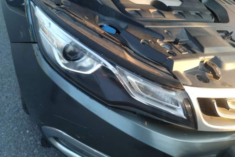 Used Geely Auto Emgrand GL 2017 1.8L Manual Elite Model Right Front Headlight