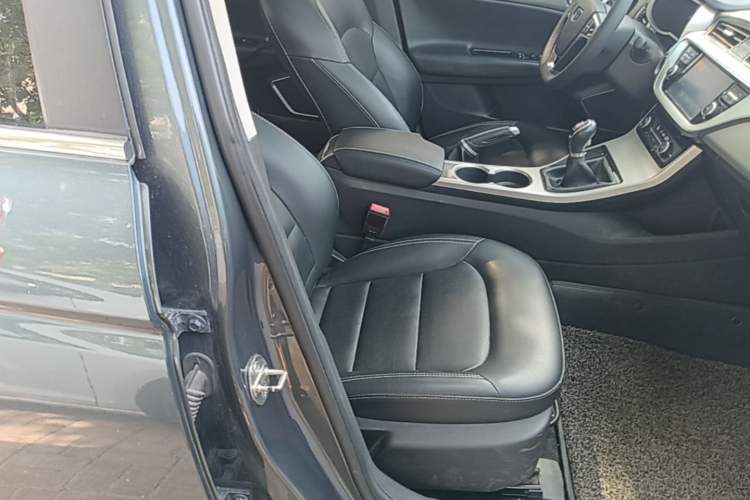 Used Geely Auto Emgrand GL 2017 1.3T Manual Elite Model Right Front Seat