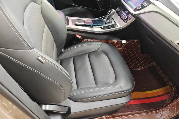 Used Geely Auto Emgrand GL 2017 1.8L DCT Elite Model Right Front Seat