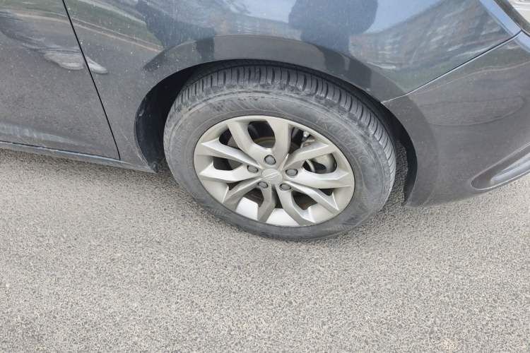 Used Geely Auto Emgrand GL 2017 1.8L Manual Elite Model Right Front Wheel Hub