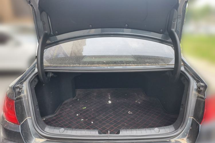 Used Geely Auto Emgrand GL 2017 1.8L Manual Elite Model Trunk