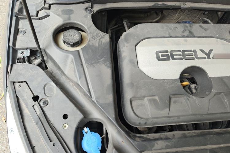 Used Geely Auto Emgrand GL 2017 1.8L DCT Elite Model Engine Bay Right