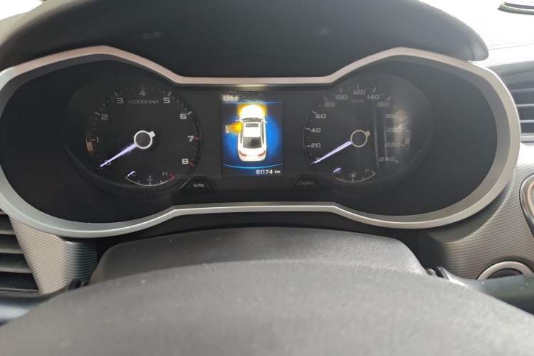 Used Geely Auto Emgrand GL 2017 1.8L DCT Elite Model Odometer Close Up