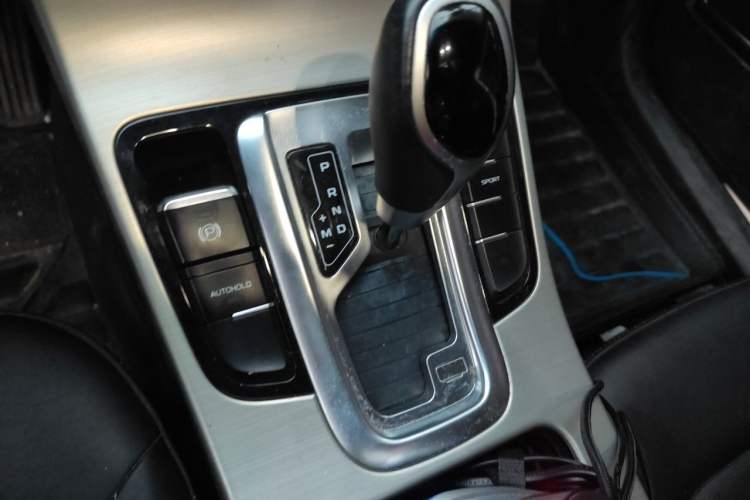 Used Geely Auto Emgrand GL 2017 1.3T DCT Elite Model Gear Lever