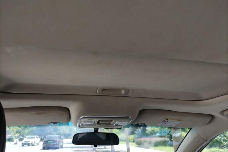 Used Geely Auto Emgrand GL 2017 1.8L DCT Elite Model Headliner