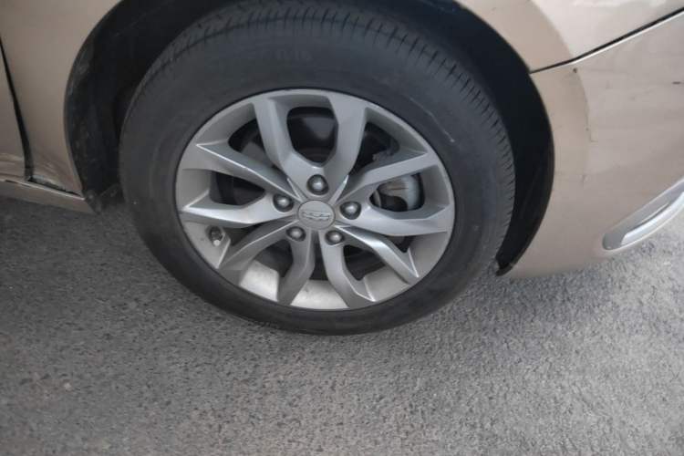Used Geely Auto Emgrand GL 2017 1.3T DCT Elite Model Right Front Wheel Hub