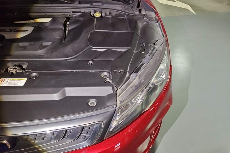 Used Geely Auto Emgrand GL 2017 1.8L DCT Elite Model Engine Bay Left