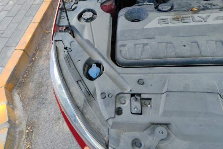 Used Geely Auto Emgrand GL 2017 1.3T DCT Luxury Model Engine Bay Right