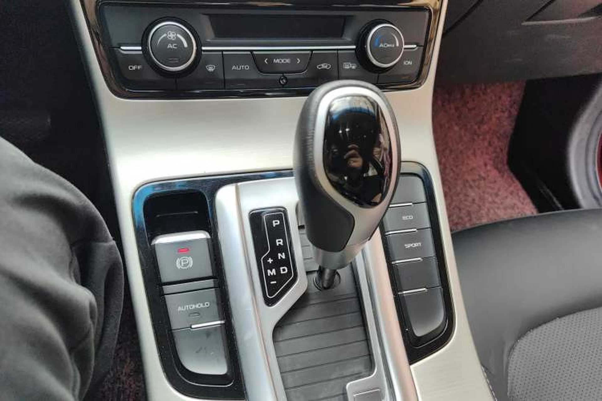 Used Geely Auto Emgrand GL 2017 1.3T DCT Elite Model Gear Lever