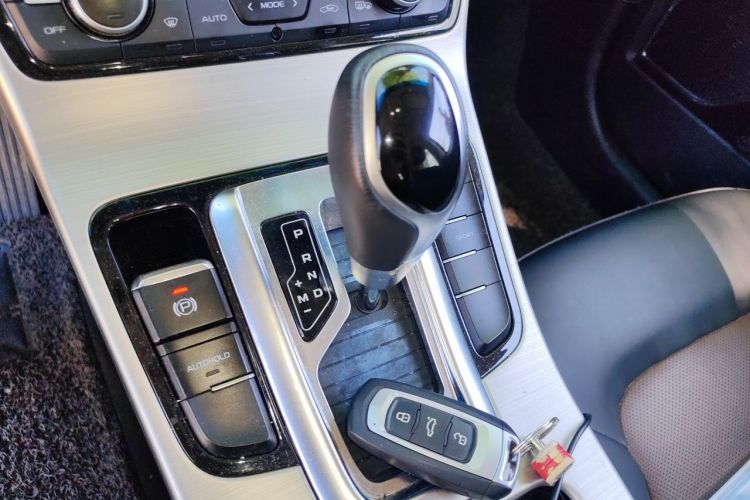 Used Geely Auto Emgrand GL 2017 1.3T DCT Luxury Model Gear Lever