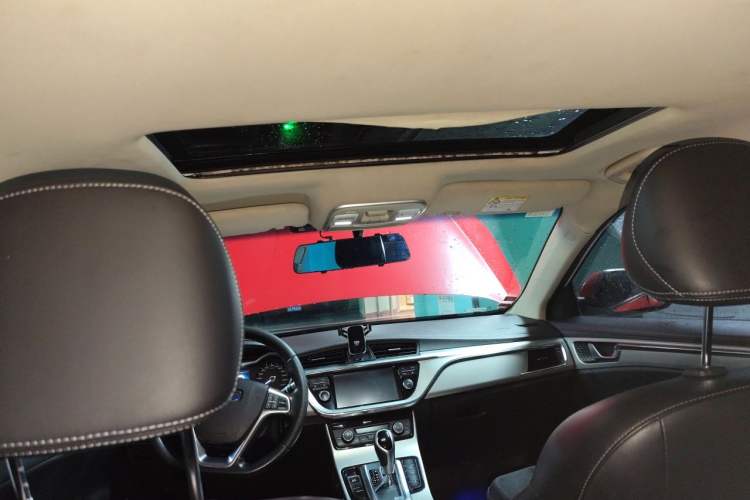 Used Geely Auto Emgrand GL 2017 1.8L DCT Elite Model Headliner