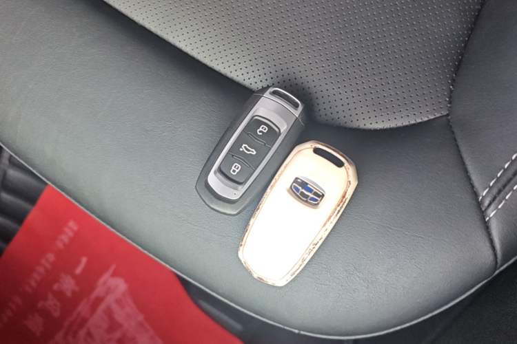 Used Geely Auto Emgrand GL 2017 1.8L Manual Elite Model Interior 1