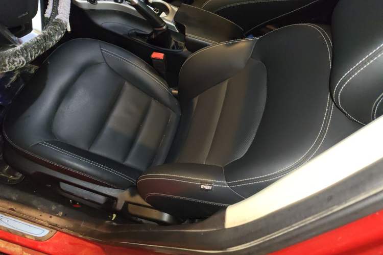 Used Geely Auto Emgrand GL 2017 1.8L Manual Elite Model Left Front Seat