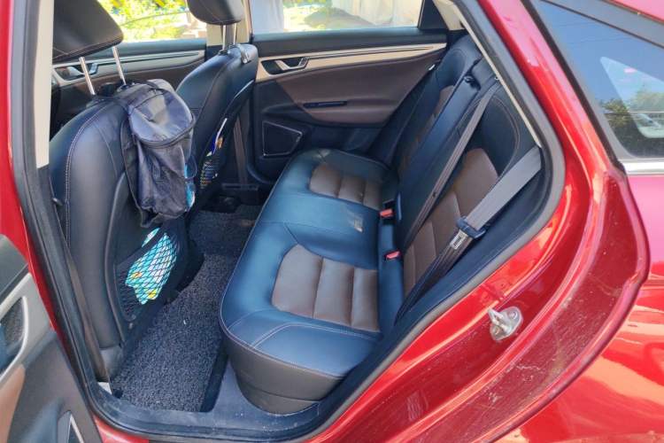 Used Geely Auto Emgrand GL 2017 1.3T DCT Luxury Model Left Rear Seat