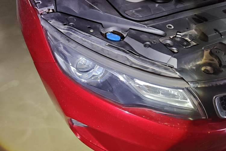 Used Geely Auto Emgrand GL 2017 1.8L DCT Elite Model Right Front Headlight
