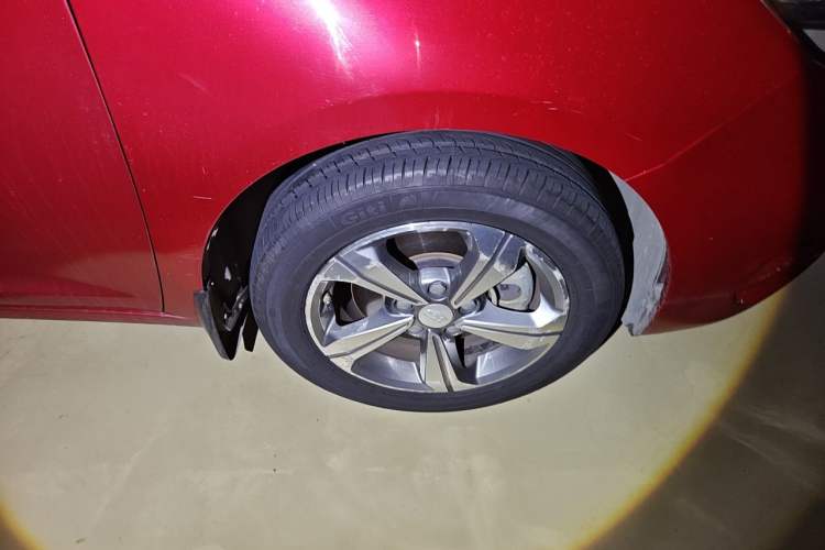 Used Geely Auto Emgrand GL 2017 1.8L DCT Elite Model Right Front Wheel Hub