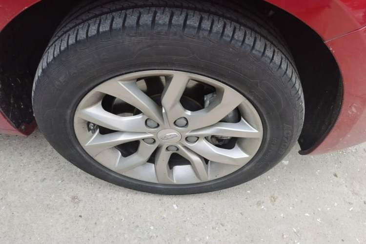 Used Geely Auto Emgrand GL 2017 1.8L DCT Elite Model Right Front Wheel Hub