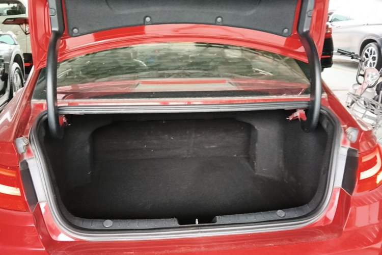 Used Geely Auto Emgrand GL 2017 1.3T DCT Luxury Model Trunk
