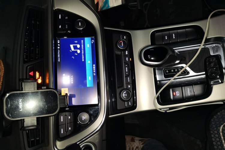 Used Geely Auto Emgrand GL 2017 1.8L DCT Elite Model Audio And AC Panel