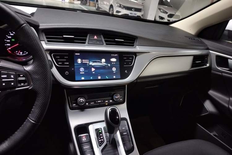 Used Geely Auto Emgrand GL 2017 1.8L DCT Elite Model Audio And AC Panel