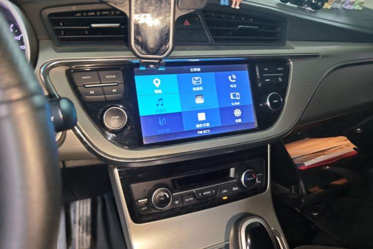 Used Geely Auto Emgrand GL 2017 1.8L DCT Elite Model Audio And AC Panel