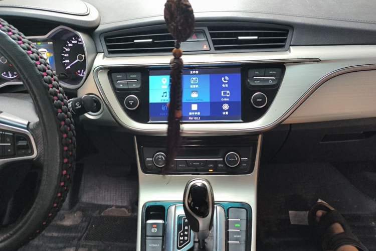 Used Geely Auto Emgrand GL 2017 1.8L DCT Elite Model Audio And AC Panel