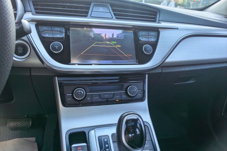 Used Geely Auto Emgrand GL 2017 1.8L DCT Elite Model Audio And AC Panel