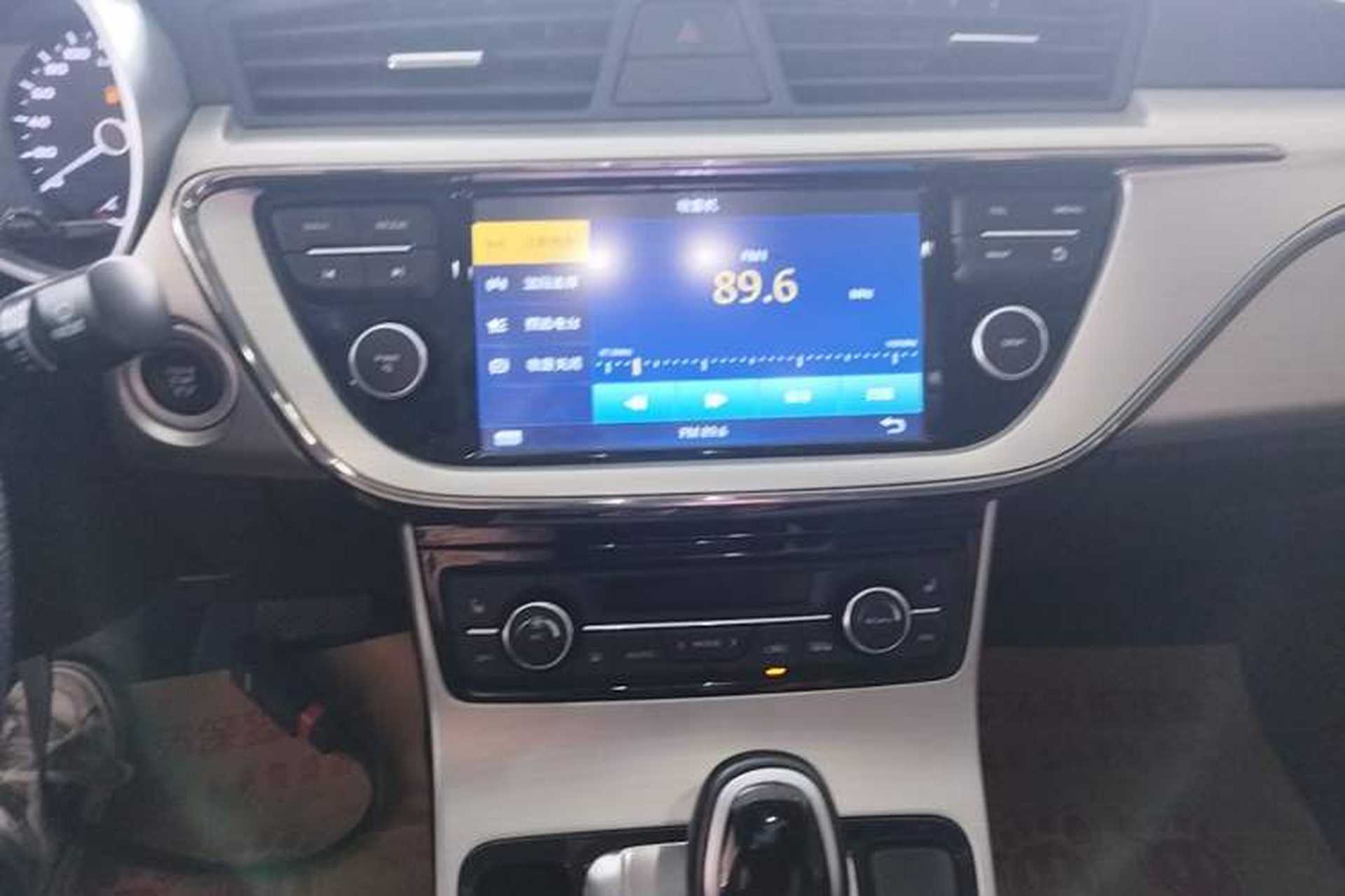 Used Geely Auto Emgrand GL 2017 1.3T DCT Luxury Model Audio And AC Panel