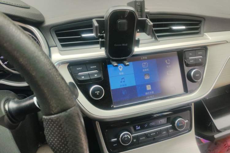 Used Geely Auto Emgrand GL 2017 1.8L Manual Elite Model Audio And AC Panel