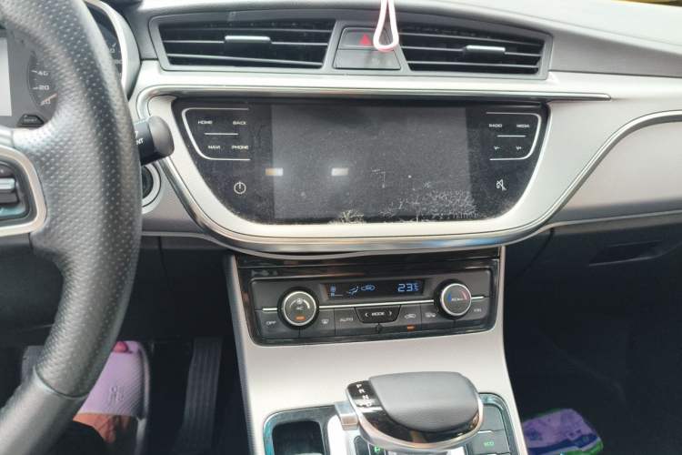 Used Geely Auto Emgrand GL 2017 1.8L DCT Elite Model Audio And AC Panel