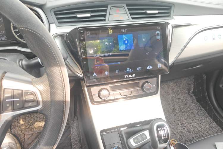 Used Geely Auto Emgrand GL 2017 1.8L Manual Elite Model Audio And AC Panel