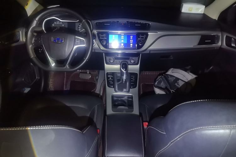 Used Geely Auto Emgrand GL 2017 1.3T DCT Elite Model Center Console